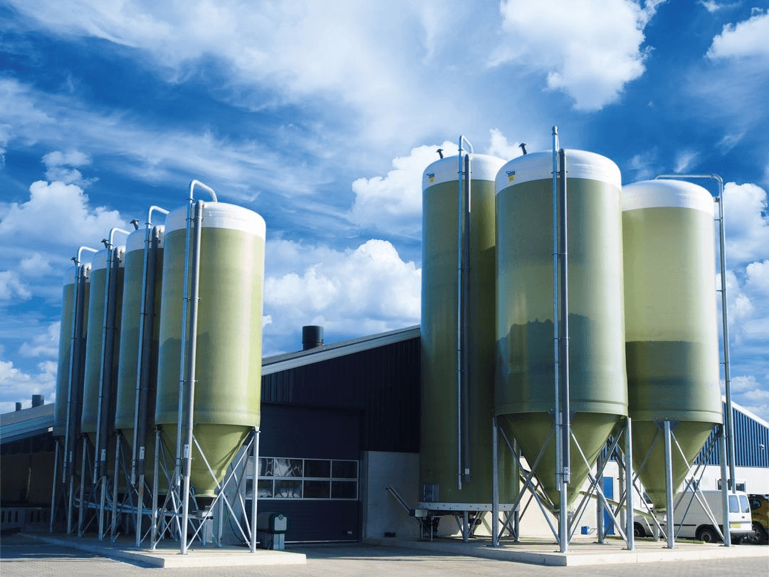 Polem industriële opslagsilo's